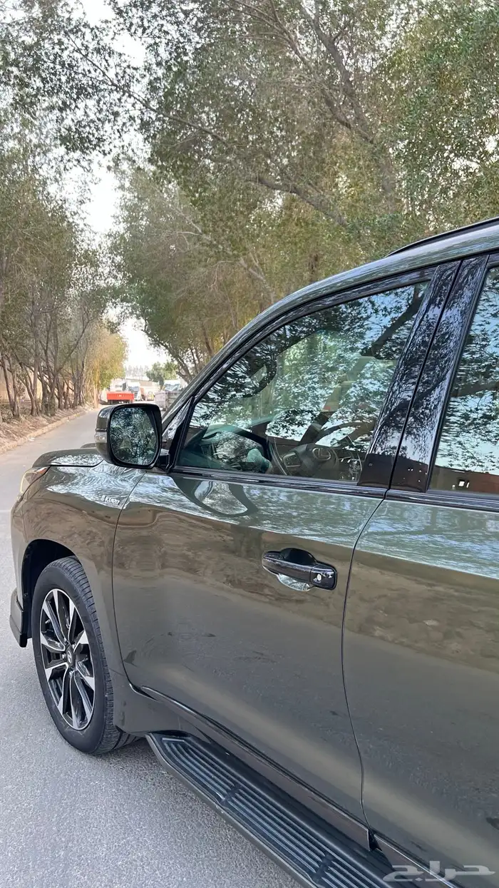 لكزس LX570 2021 5