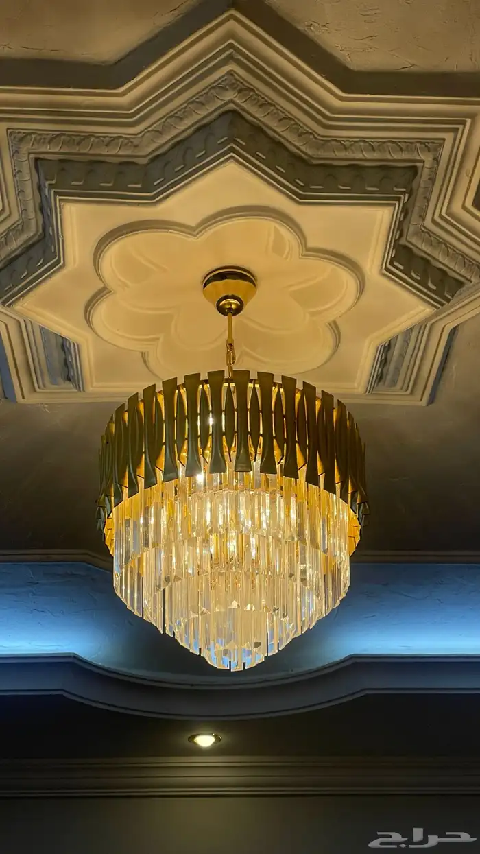 ثريا كرستال 1