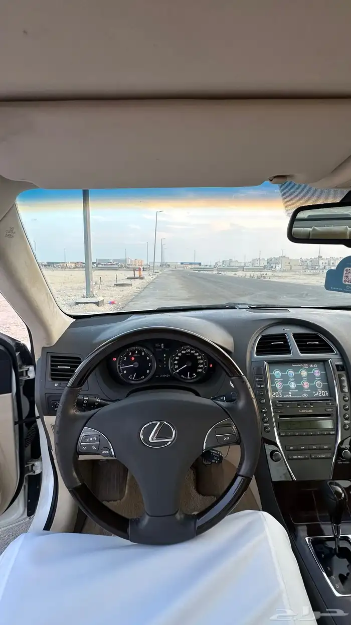 لكزس es350 2012 ابيض لؤلؤي 11