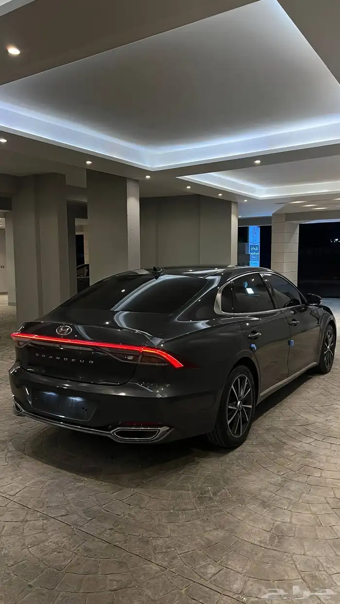 ازيرا (جرانديور) 2020 (بنزين) فل كامل بحالة الوكالة ديجيتال 6