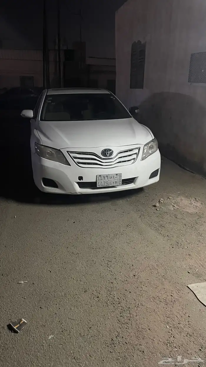 كامري 2010 للبيع قير عادي 0