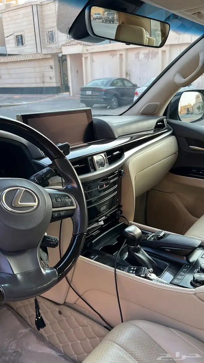 لكزس 2021 للبيع 4
