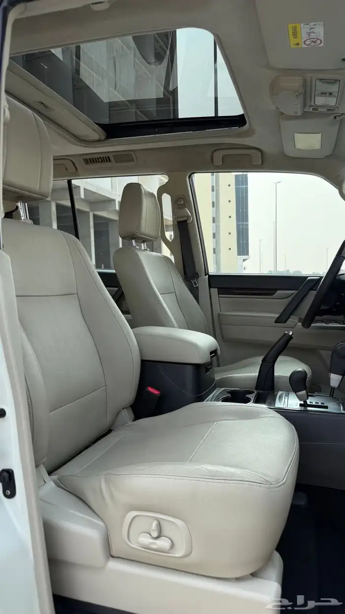 للبيع باجيرو 2017 فل كامل - مكينه 3.8 26