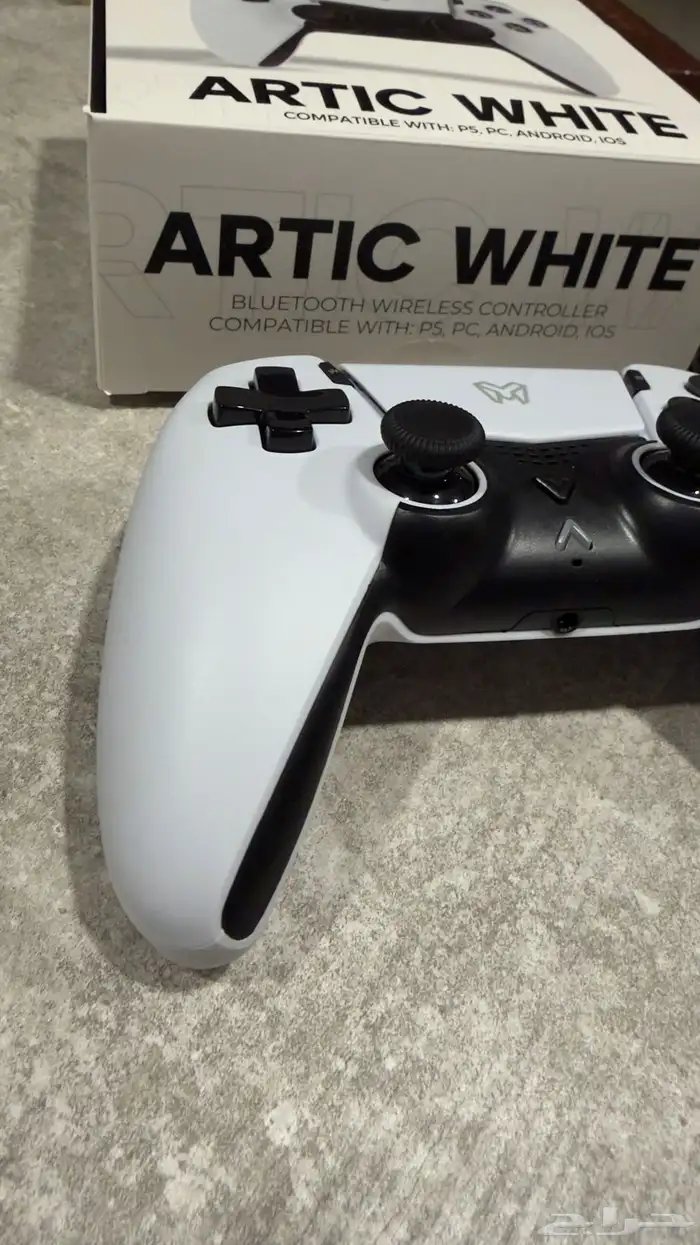 يد EMG Gaming Controller شبه جديده 5