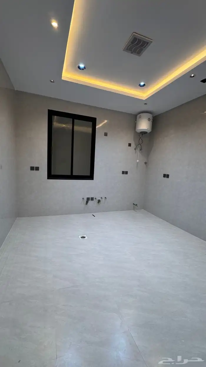 للبيع شقه علويه 6 غرف من 500 الف المحاله ابها 15