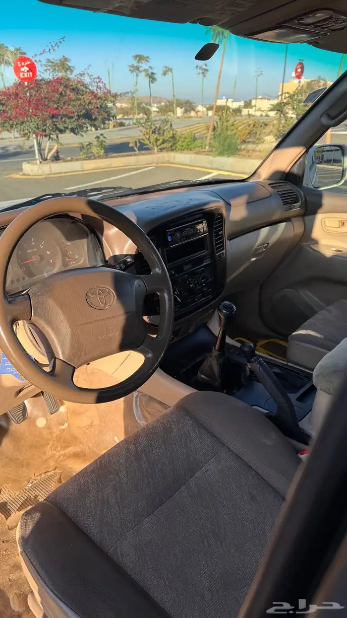 صالون لاند كروزر 1999 وارد اليحيى قطري 11
