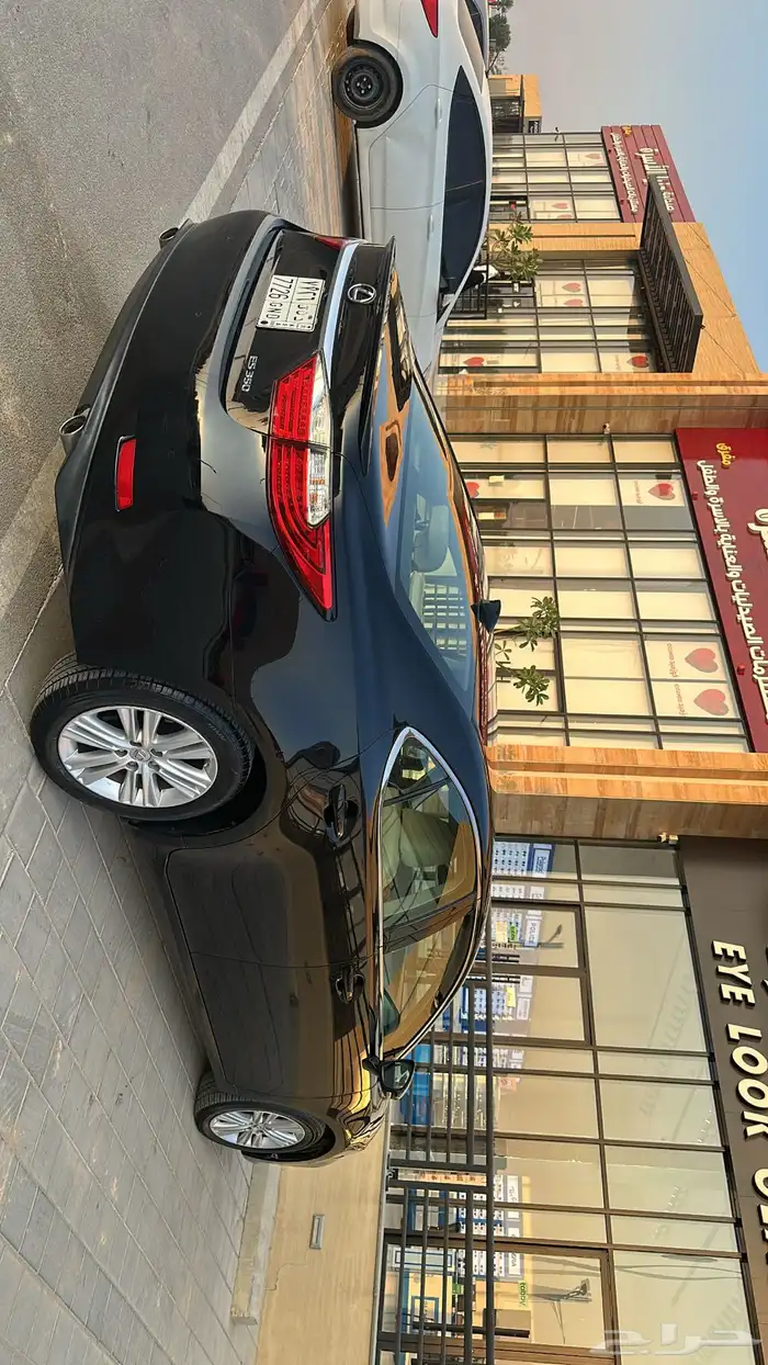 للبيع لكزس ES350 موديل 2015 نظييف 5