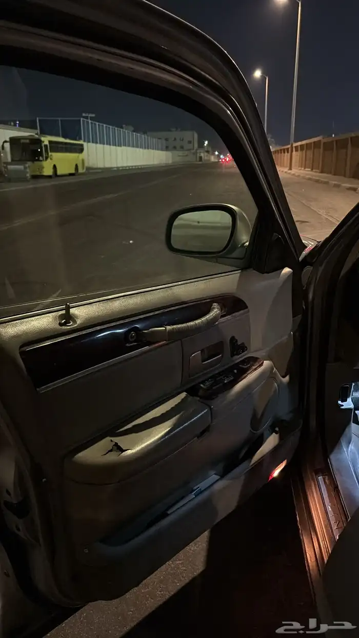 للبيع تاون كار 2007 9