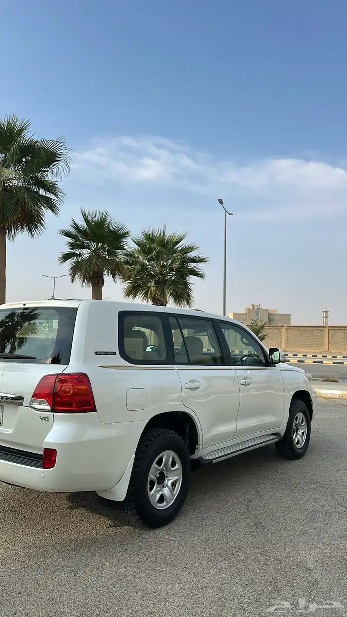 جيب لاندكروزر هدد 2013 0