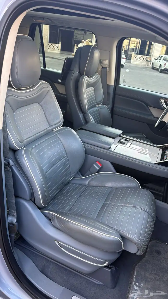 لينكون نافيجيتور بريزيدنشال 2019 أعلى فئة فل كامل 10