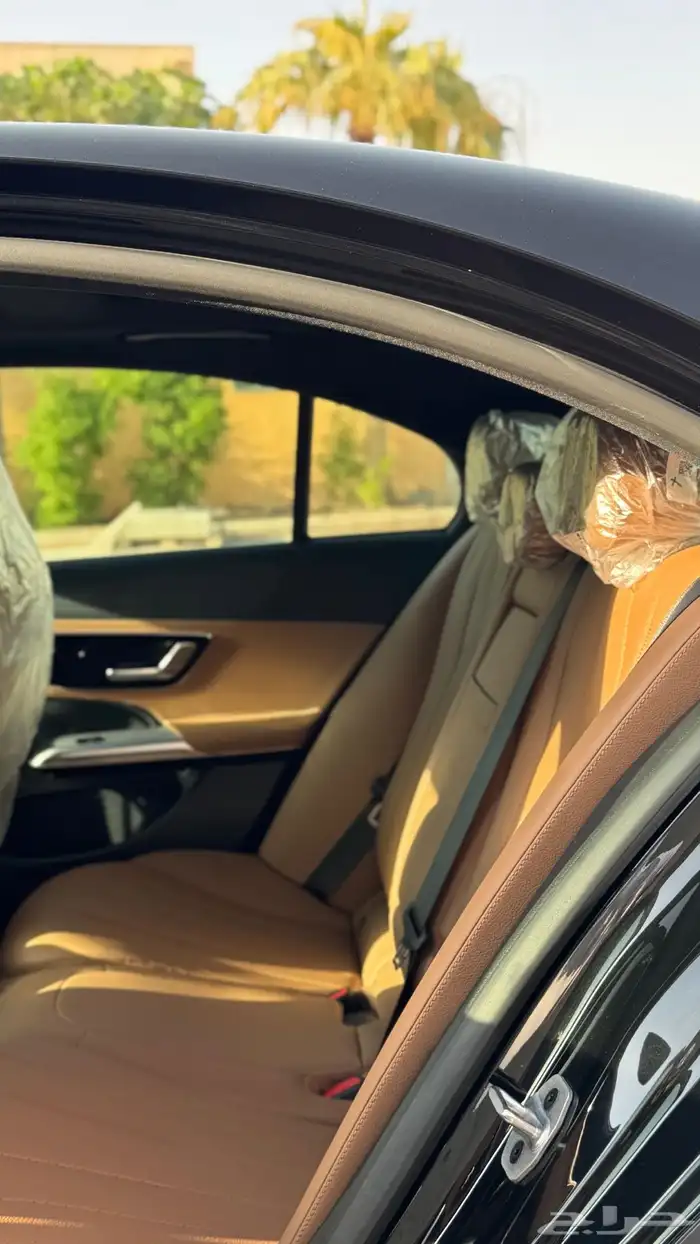 مرسيدس E200 بحالة الوكالة ( جديد ) 22