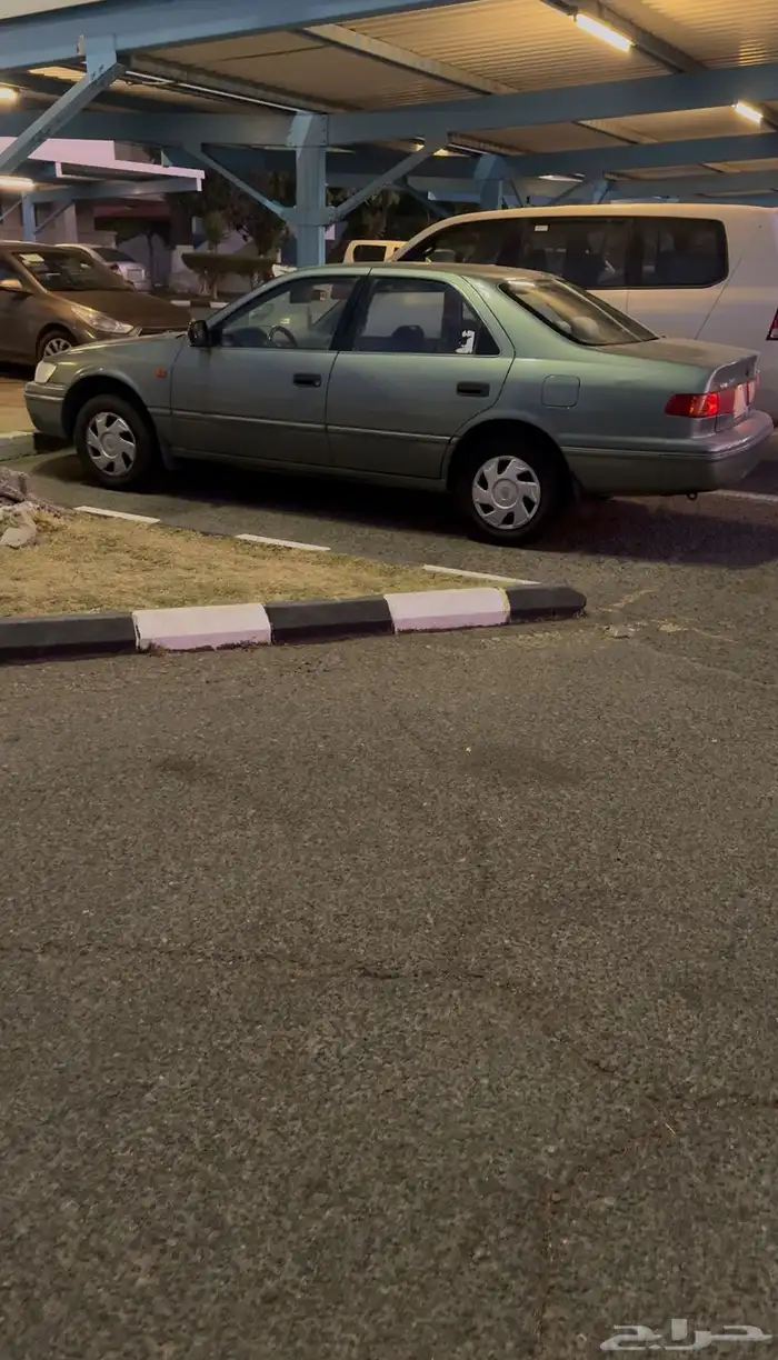 كامري للبيع او البدل 1