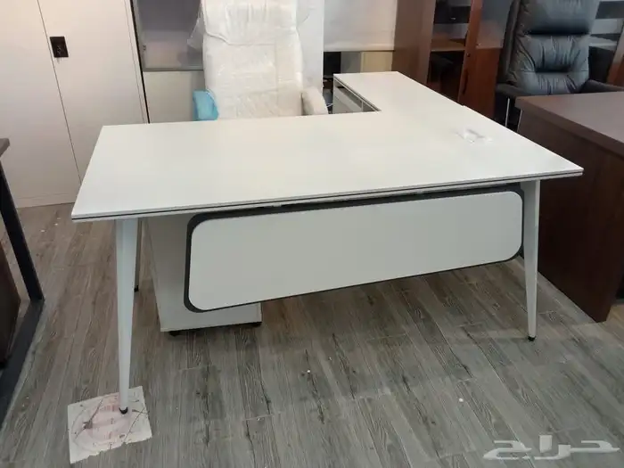 مكاتب دواليب كراسي 24