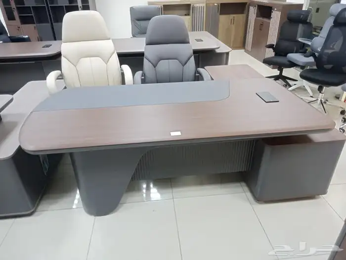 مكاتب دواليب كراسي 7