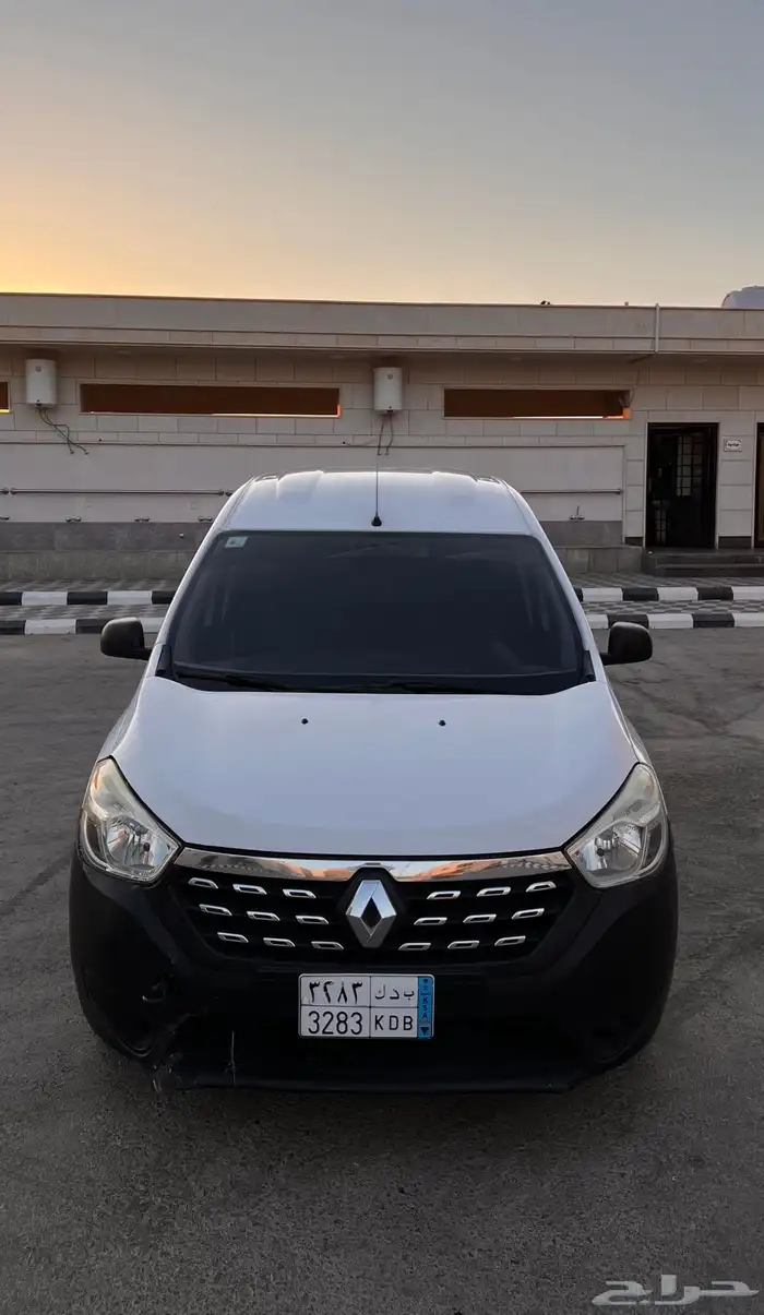رينو دوكر فان 21