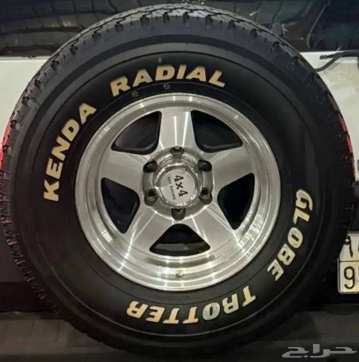 للبيع خمس جنوط ريس جديده وخمس كفرات كندا 25 جديده ماركبت 0