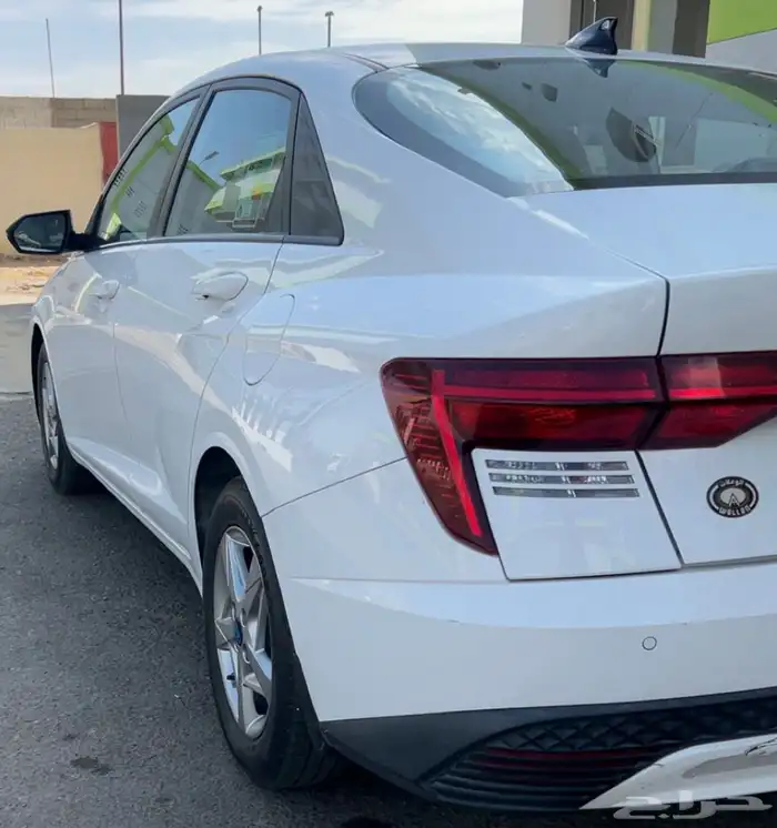 اكسنت - 2024 فليت ابيض -معها ورقة فحص كمبيوتر 2