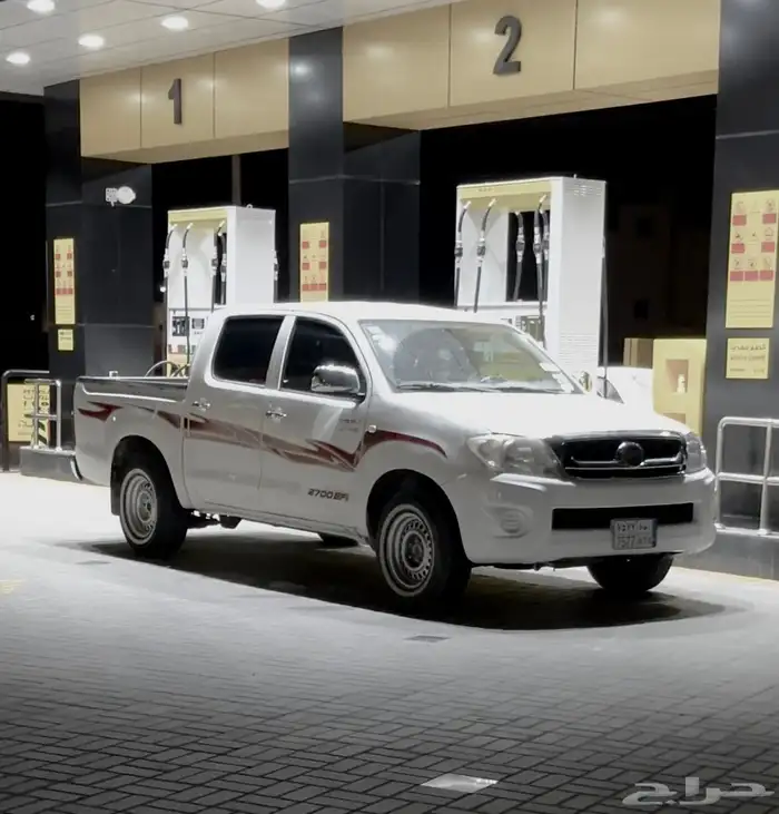 هايلوكس 2011 1