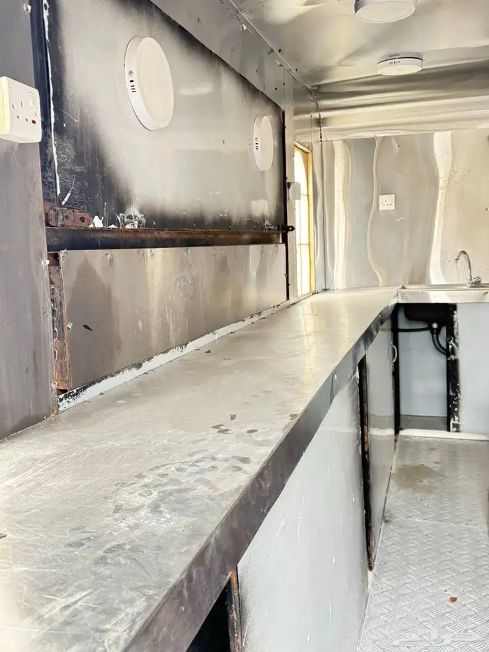 فود ترك متنقل 1