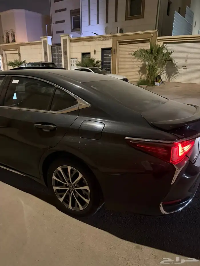 لكزس es250 اسود 1