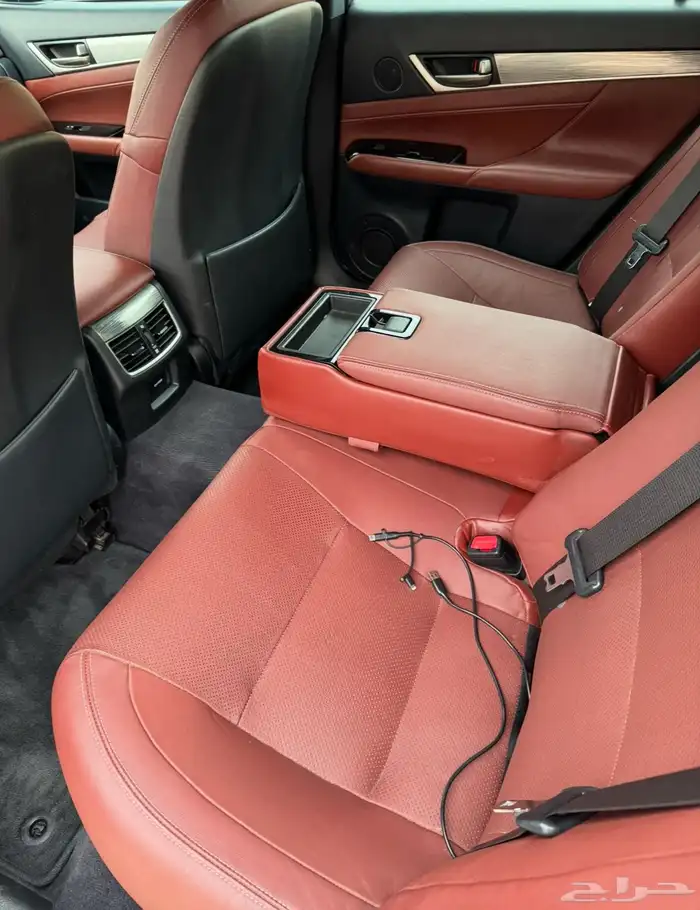 لكزس GS -F 2013 نظيف عداد 300 الف 2
