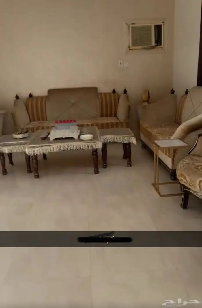 كنب مجلس وطاولات 0