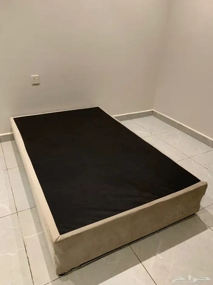 سرير نفر ونص مع مرتبه 0