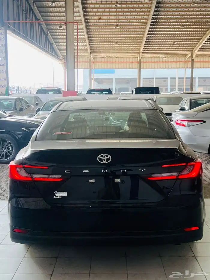 تويوتا كامري LE 2025 2
