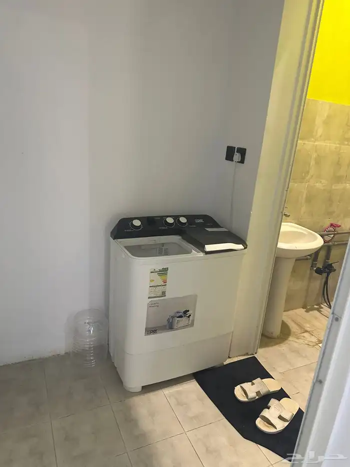 مطعم سحابي للتقبيل مجهز بالكامل 39