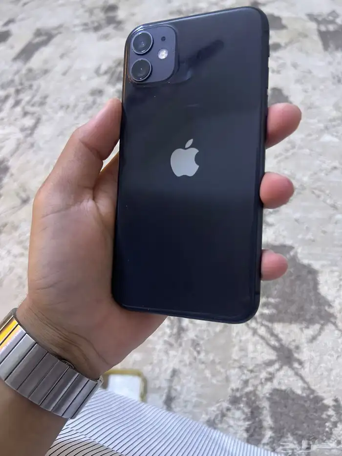 ايفون 11عادي نظيف 1