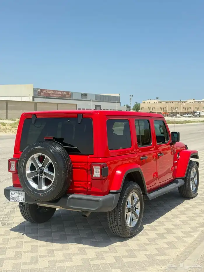 جيب رانجلر 2023 صحارى 5