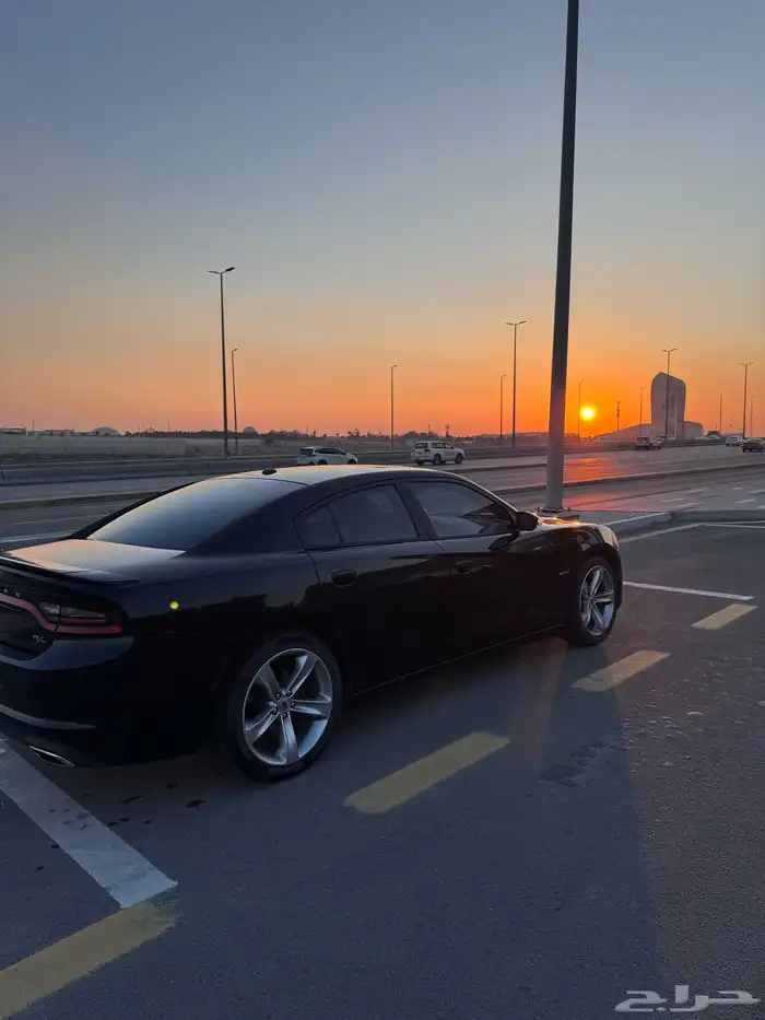 للبيع تشارجر 2018 RT 5.7 V8 2