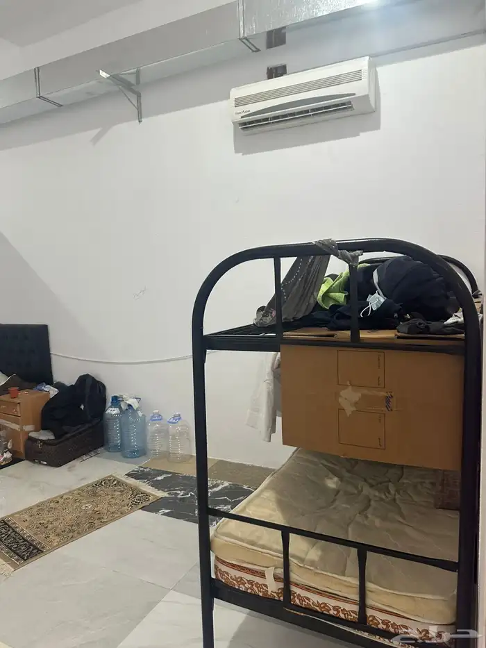 مطعم سحابي للتقبيل مجهز بالكامل 37