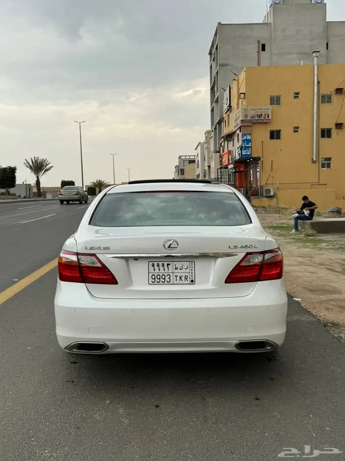 لكزس LS (L)2010عبداللطيف جميل 6