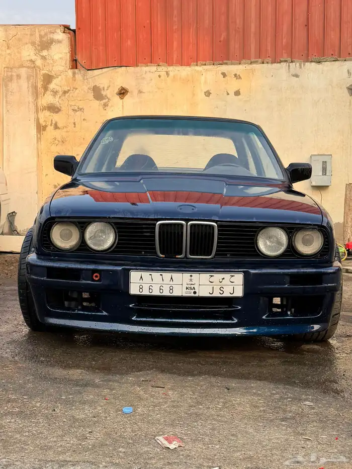 BMW E30 4