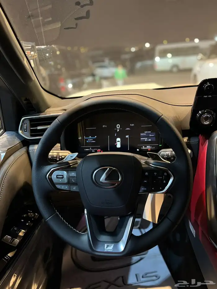 لكزس اف سبورت الساير 2025 6