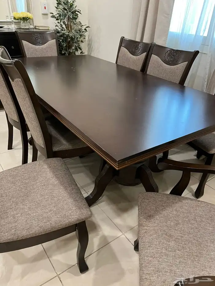 طاولة طعام للبيع 8