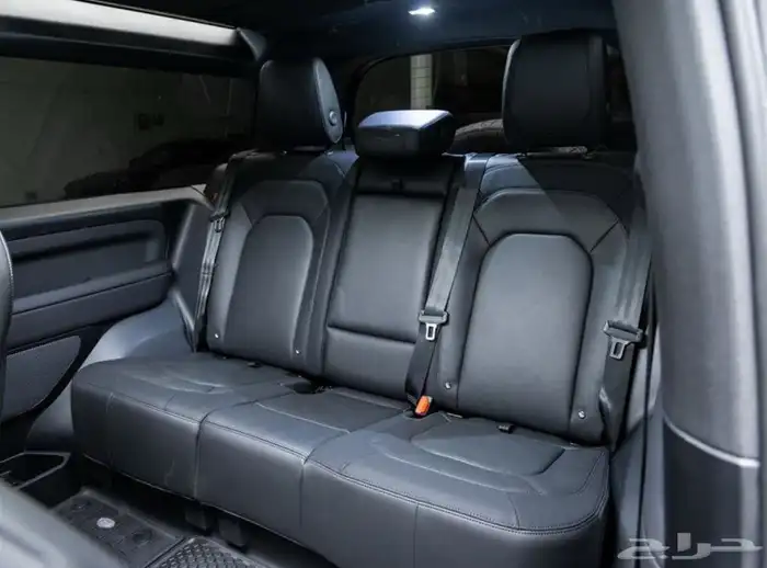 ديفندر 90- 2024 - P400 - ممشى قليل بسعر خيالي 9