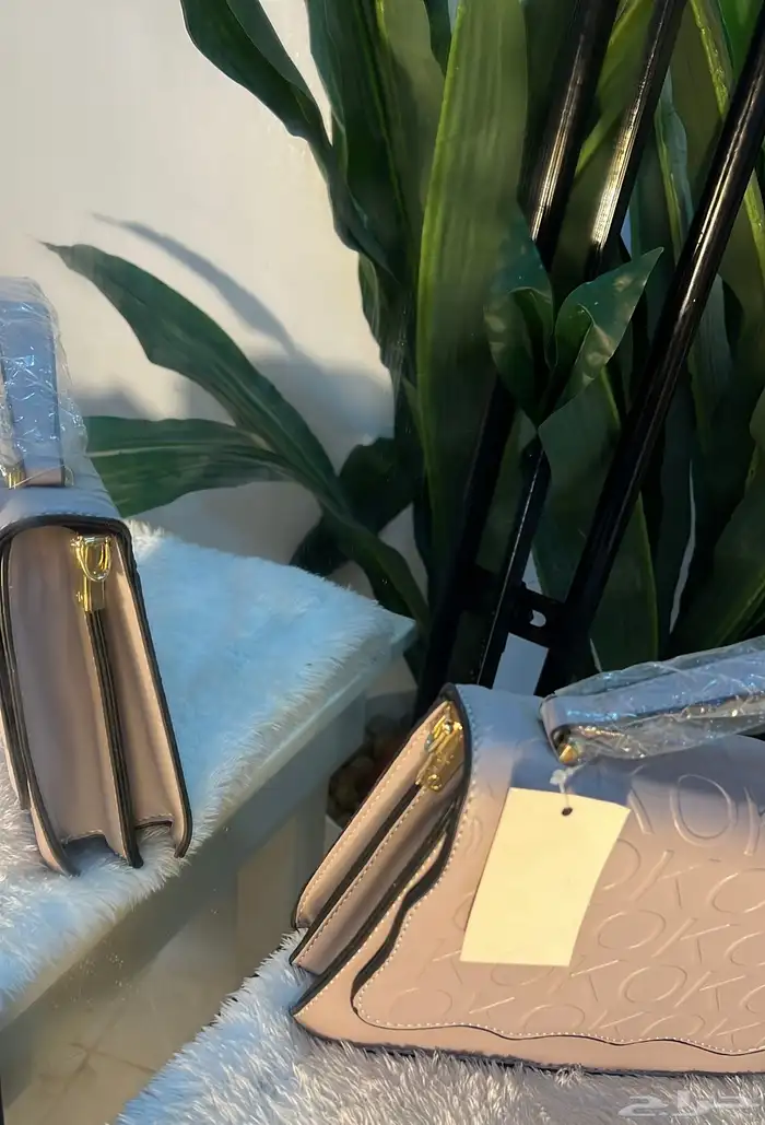 جميع الاشناط 35 ريال فقط بيع ربع درزن ونص وبالدرزن 7