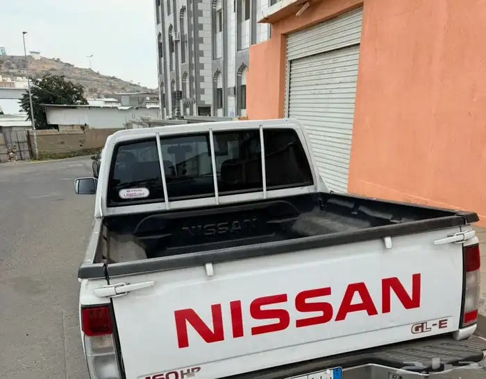 نيسان ددسن للبيع 1