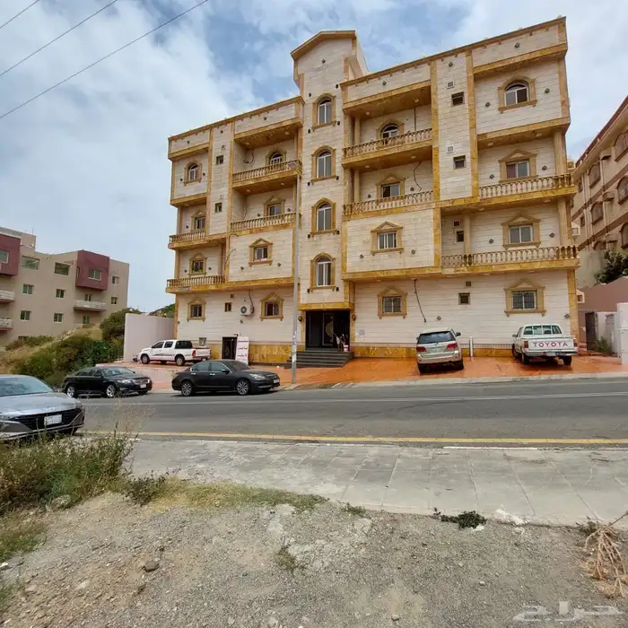 شقه فاخره 4غرف وصاله بحي شهبه (الباهر)اطلاله علي المدينه 1