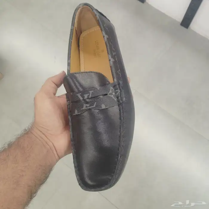 شوزات رسميه لويس فيتون وجزم لوربيانا ونيوبلانس واسكيس 94