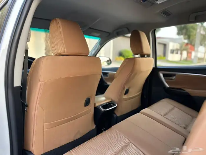 تويوتا فورشنر 2023 VX1 سته سلندر 14