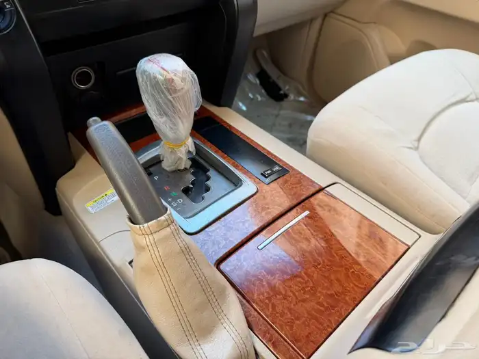 لاندكروزر 2015 GXR3 فل كامل وكاله بريمي 19