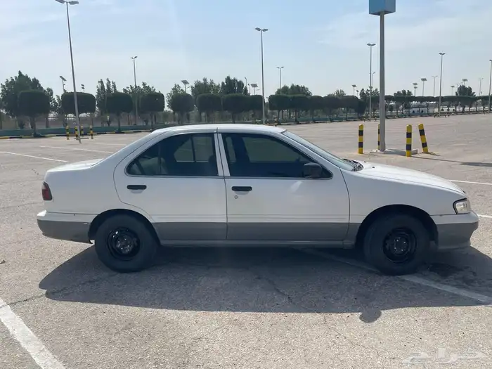 نيسان صني موديل 2000 2