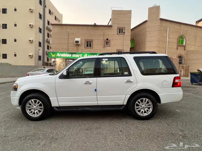 فورد اكسبديشن 2012 سعودي نظييف 10