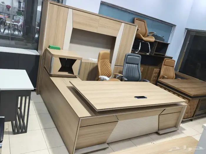 مكاتب دواليب كراسي 1