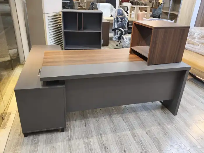 مكاتب دواليب كراسي 28