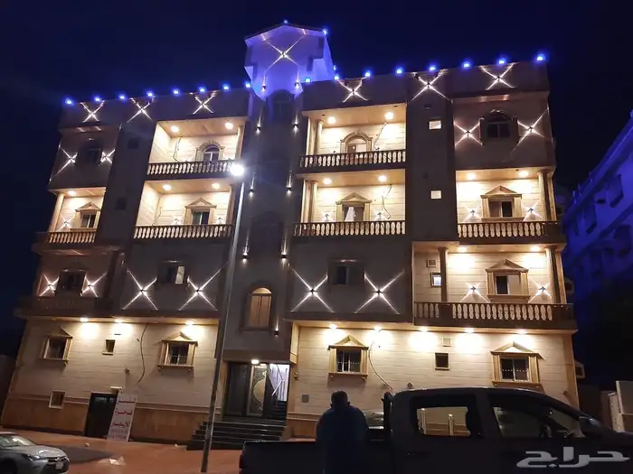 شقه فاخره 4غرف وصاله بحي شهبه (الباهر)اطلاله علي المدينه 3