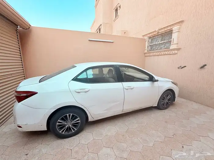 كورلا 2015 قير عادي للبيع نظيف جدا 9
